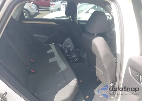 2012 Volkswagen Passat 2.5L S z USA, uszkodzony, nr VIN 1VWAH7A35CC066042